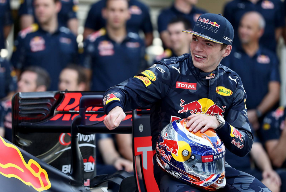 Red Bull odvraća Verstappena od prelaska u Mercedes ili Ferrari