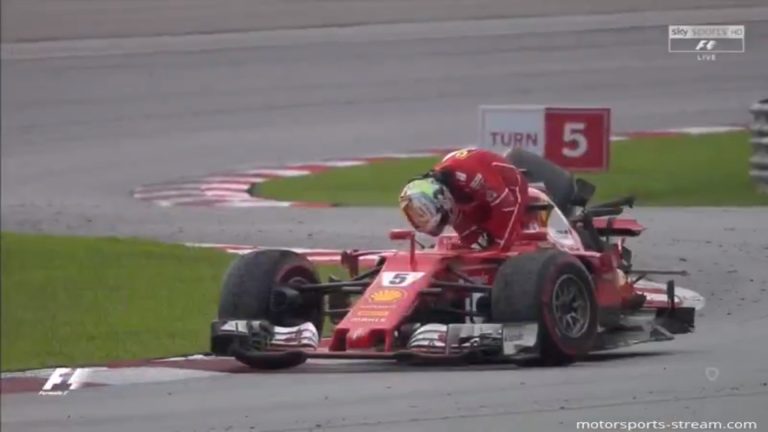 Bizarni sudar Vettela i Strolla