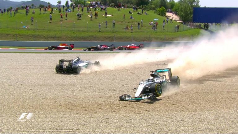 Mercedes zaprijetio otkazom Hamiltonu i Rosbergu