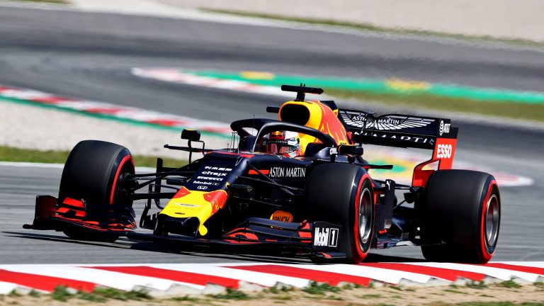 Verstappen: Mercedes superioran u svim zavojima
